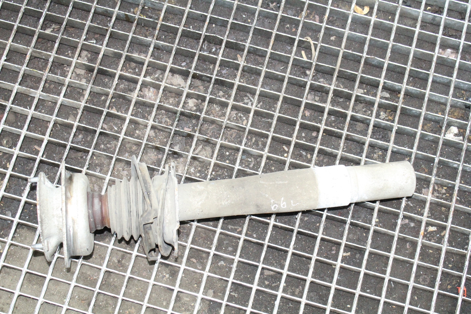 BMW 6 Series E63 Front Leg Spring Strut Shock Passenger NSF 630i 