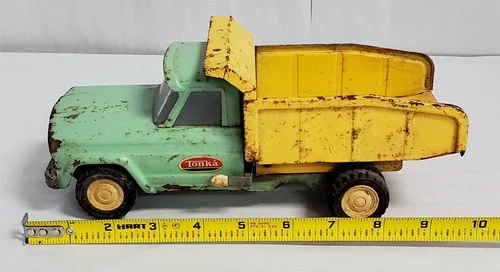 R-667 VINTAGE 1960/70'S TONKA PRESSED STEEL DUMP TRUCK!