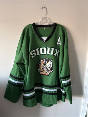 #ad Men’s University Of North Dakota Fighting Sioux Toews #9 Jersey Sz 2XL Green $165.75