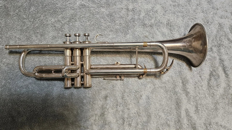 Trompeta Super Constellation Conn 60B rara - plata Elkhart 1969 Foto 2 de 4