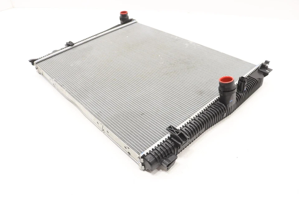 Radiador BMW 330I 2019 2020 2021 Foto 3 de 4