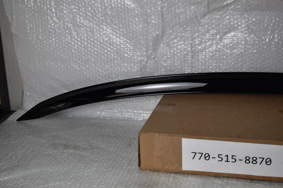 ALERÓN TAPA MALETERO TRASERO PORSCHE CAYENNE 2020-2023 OEM 9Y3 827 918 A Foto 2 de 4