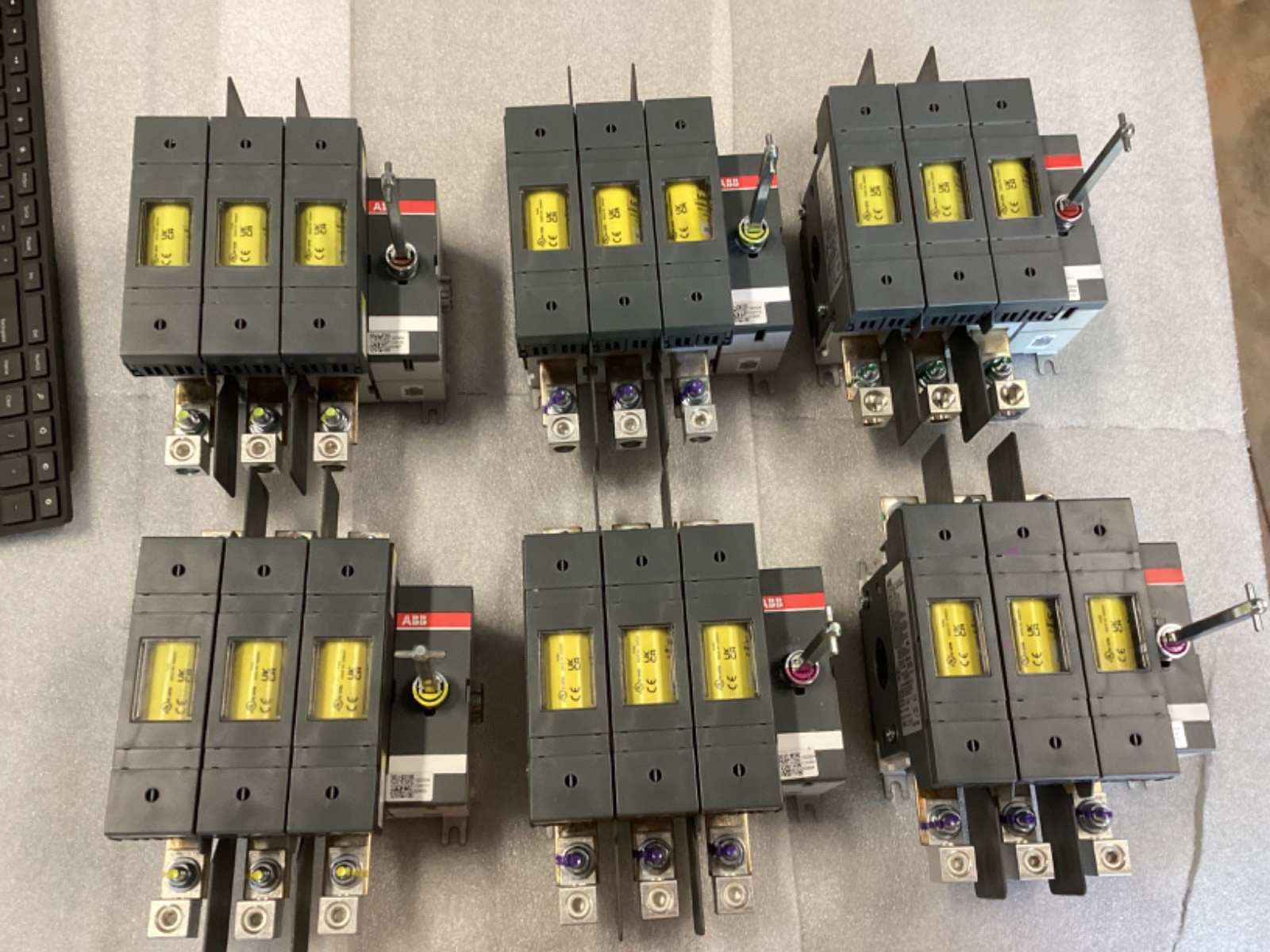 ABB OS100GJ03 Fusible Disconnect switch 100A 3 Poles 600VAC w/Fuses Lot of 6
