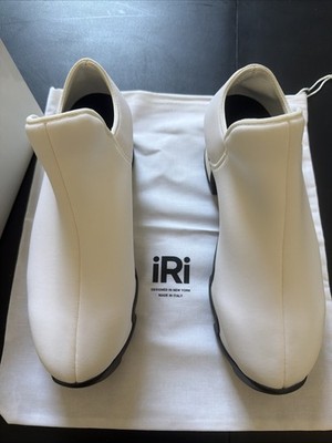 IRi - Unisex White Neoprene Low Top Sneaker- Women s 10 - Men s - 7