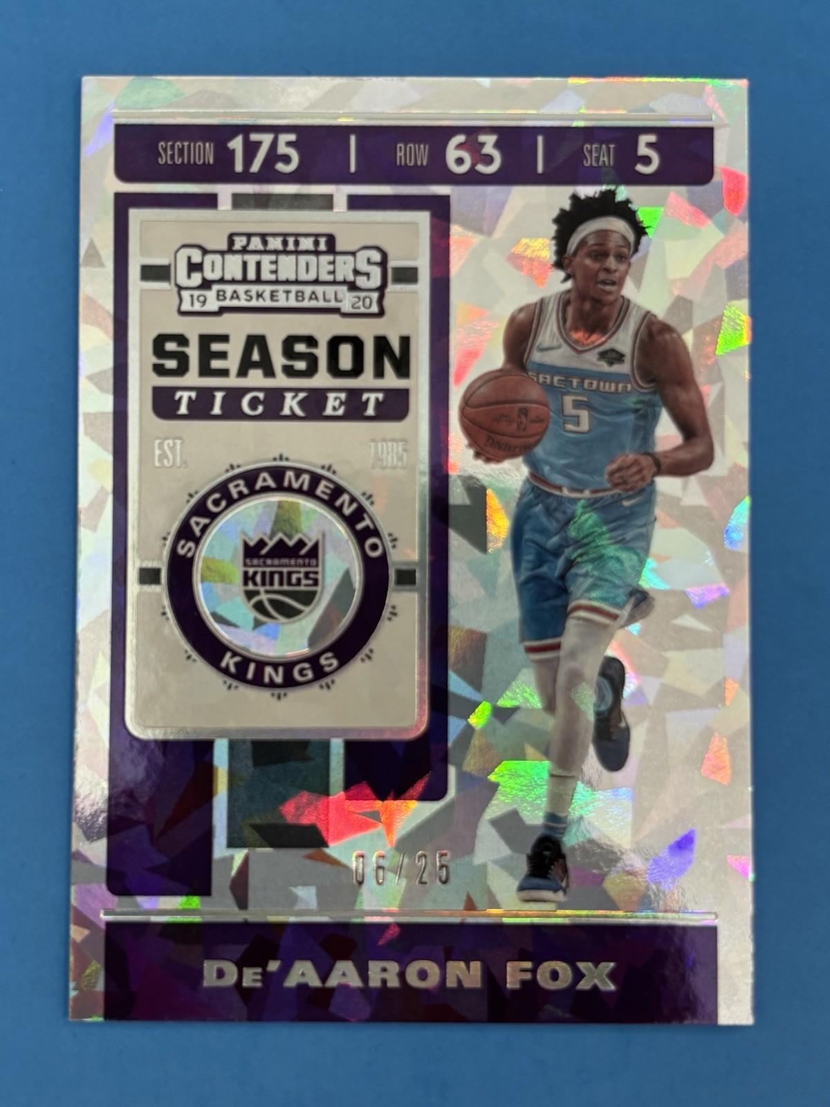 2019-20 Panini Contenders Season Ticket Cracked Ice 6/25 De'Aaron Fox #22
