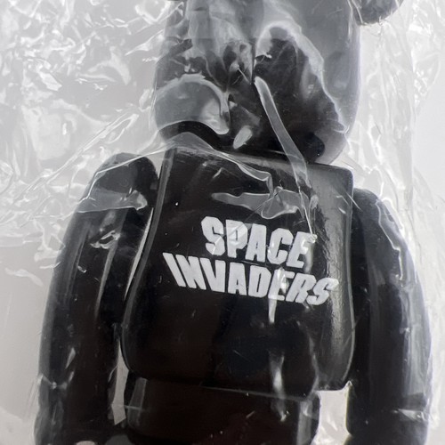 MEDICOMTOY Space Invaders Bearbrick 100% BE@RBRICK Series 37 Pattern From Japan - Picture 6 of 9