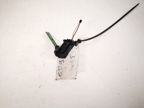 Volkswagen Passat 2006 Intake Air Temperature Sensor (Cabin Air Te #1600437-27