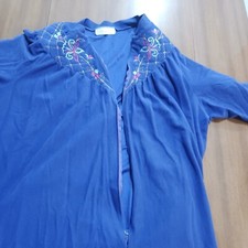 Vanity Fair Robe Floral Embroidery Purple Velour Housecoat XXL Zipper Vintage