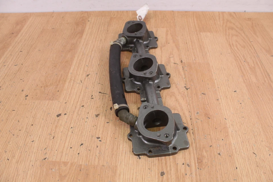 Kawasaki Jet Ski Ultra 150 JH1200 1999 colector de admisión Foto 2 de 4