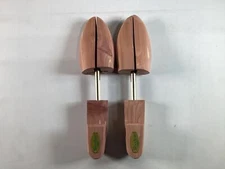 Mens Woodlore Wooden Aromatic Cedar Shoe Trees NEW