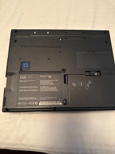 Vintage IBM Thinkpad 380ED Type 2635-6AU - PARTS ONLY - Afbeelding 2 van 3