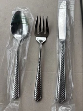 Reed & Barton stainless - FRENCH BRAID - dinner knife, soup spoon and salad fork