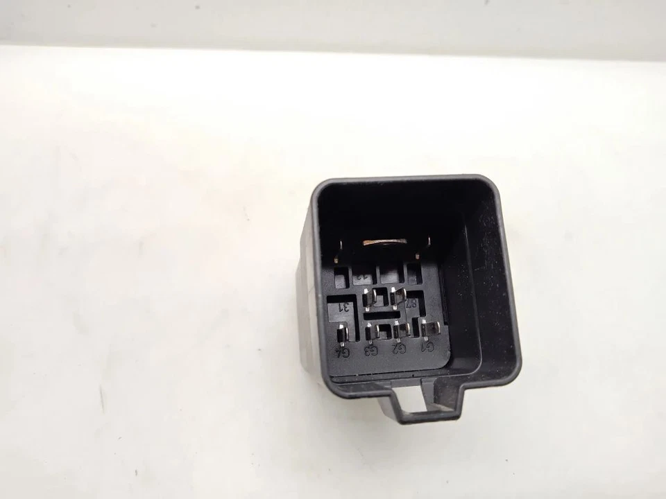 Volkswagen Caddy 2011 Candelette pre relè termico 038907281D MIN51016 - Immagine 4 di 4