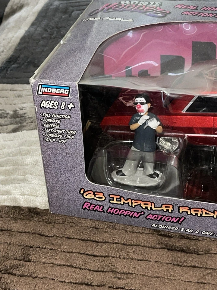 1/25 Scale Lindbergh ‘63 Impala Homie Hoppers RC Radio Control New In Box - Image 3 of 4