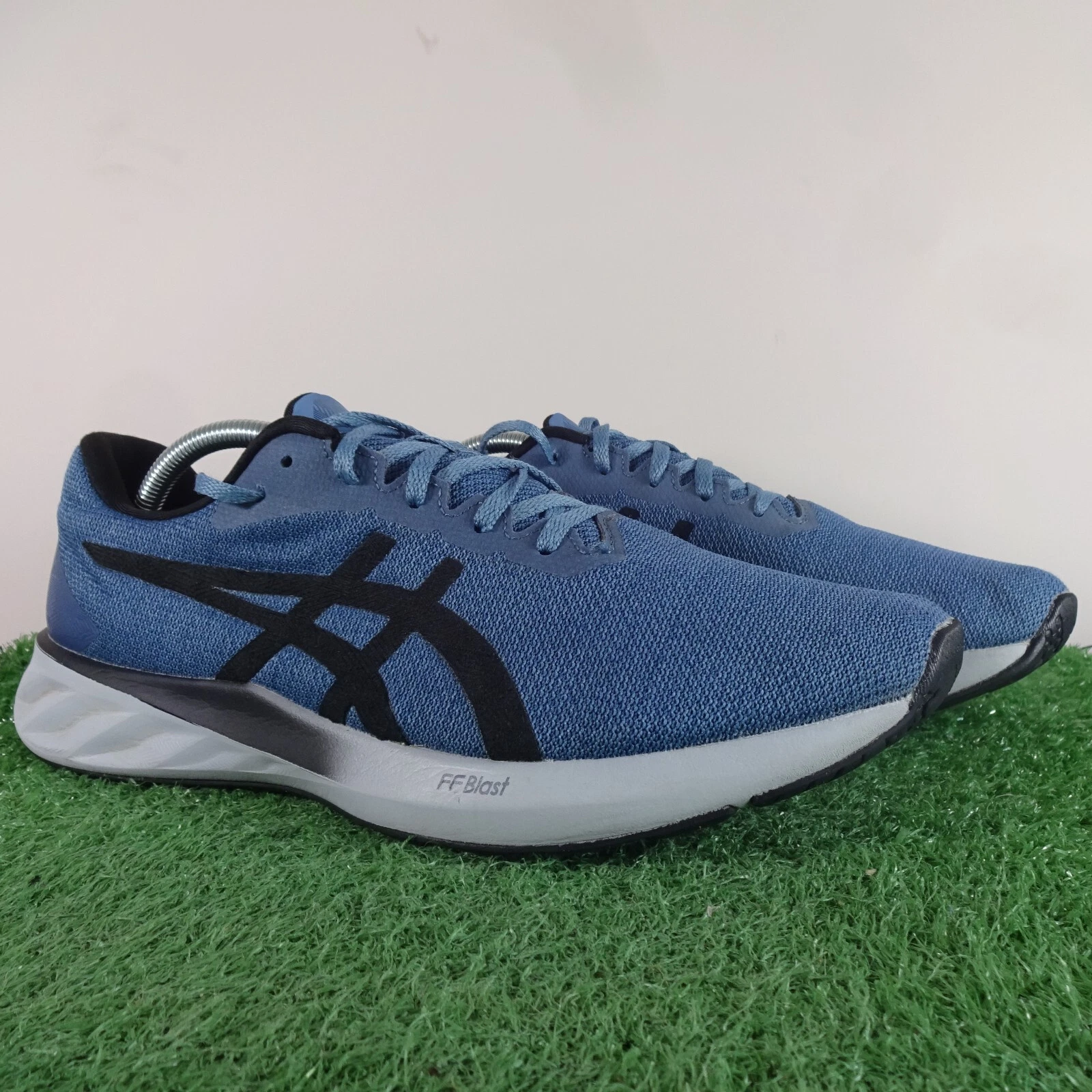 Scarpe da ginnastica Asics taglia 9 uomo Funky Roadblast 4 passeggio corsa palestra sport