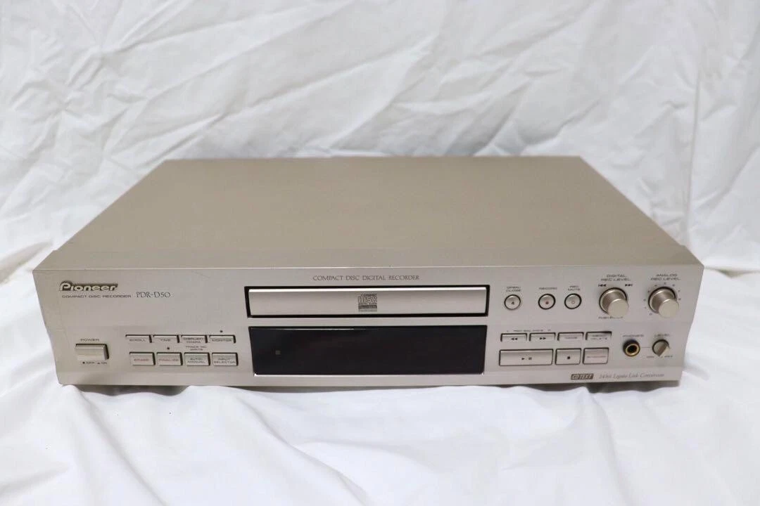 Pioneer PDR-D50 CD Deck Player Compact Disc Digital Recorder 100V