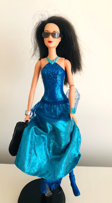 Mattel Barbie Spy Squad Renee DHF08 Secret Agent Doll Agententeam mit Katze
