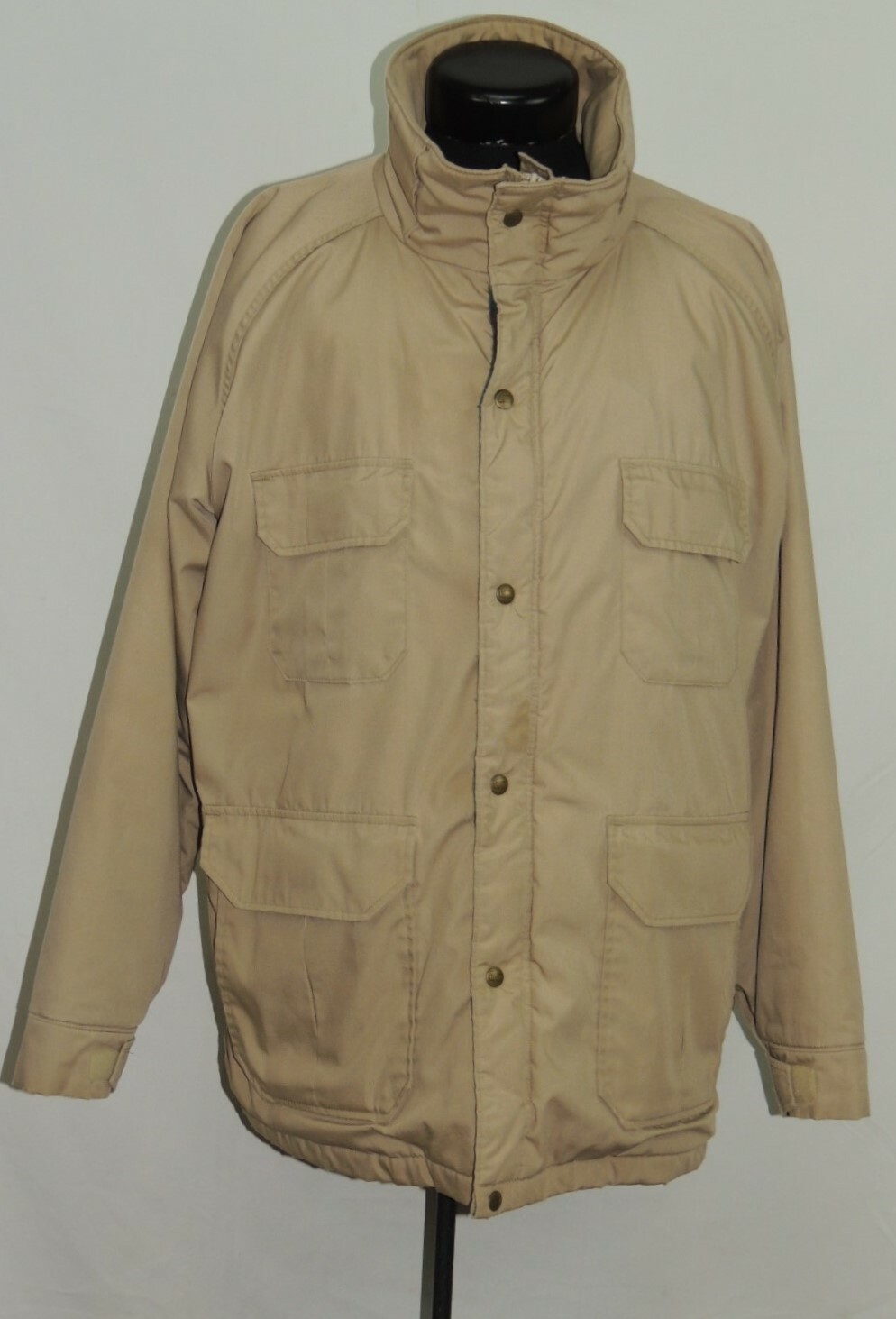 Men's Woolrich Heavy Winter Parka Coat in Tan Khaki Vintage Style