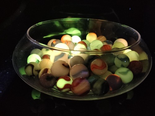 Pk of 70 various Swirl Marbles unknown specifics - condition: 9.0-9.8 UV - Picture 10 of 12