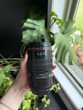 Canon EF 100mm F/2.8L IS USM Macro Lens