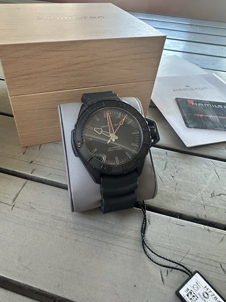 Relógio preto Hamilton cáqui marinho masculino - H77845330 - Imagem 3 de 4