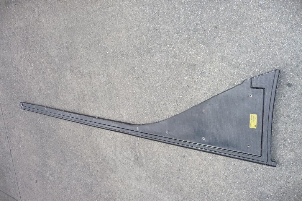 2008 Bugatti Veyron 16:4 Left Rocker Molding Carbon Fiber Cover 5B0803099A OEM