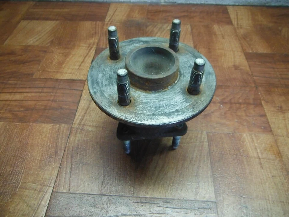 05-10 BUJE TRASERO DERECHO CHEVROLET COBALT PONTIAC G5 SAURN ION SIN ABS Foto 4 de 4