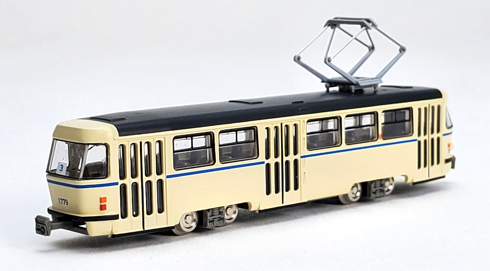 N Scale Tomytec Tatra T4D LVB #1779 w/Power Drive NIB Leipzig Streetcar ...