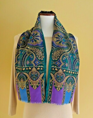 VTG Casca for Magid Silk 100% Silk Green Multi Colored Paisley Oblong Scarf