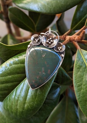 Bloodstone sterling silver pendant 'Amazonia' - Flower pendant - Heliotrope