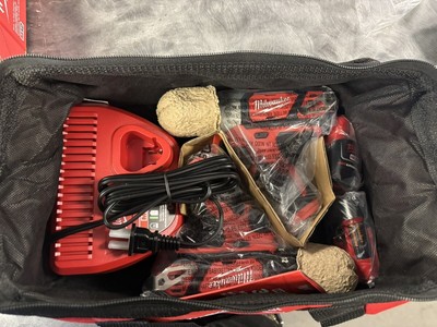MILWAUKEE TOOLS 2494-22 (P06021341)