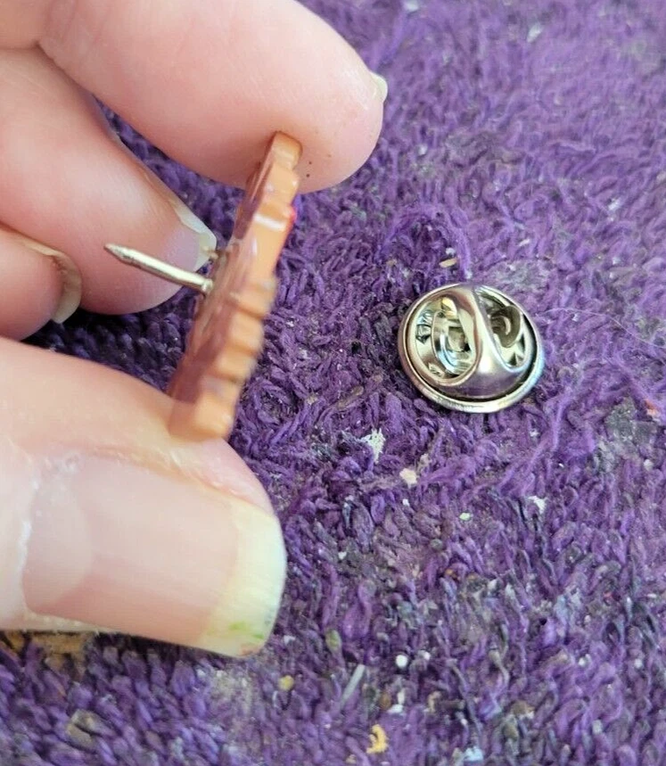 ^ Prendedor de solapa de corbata de reno nariz roja Ruloph de Navidad - ¡Perfecto para la temporada! Foto 3 de 4