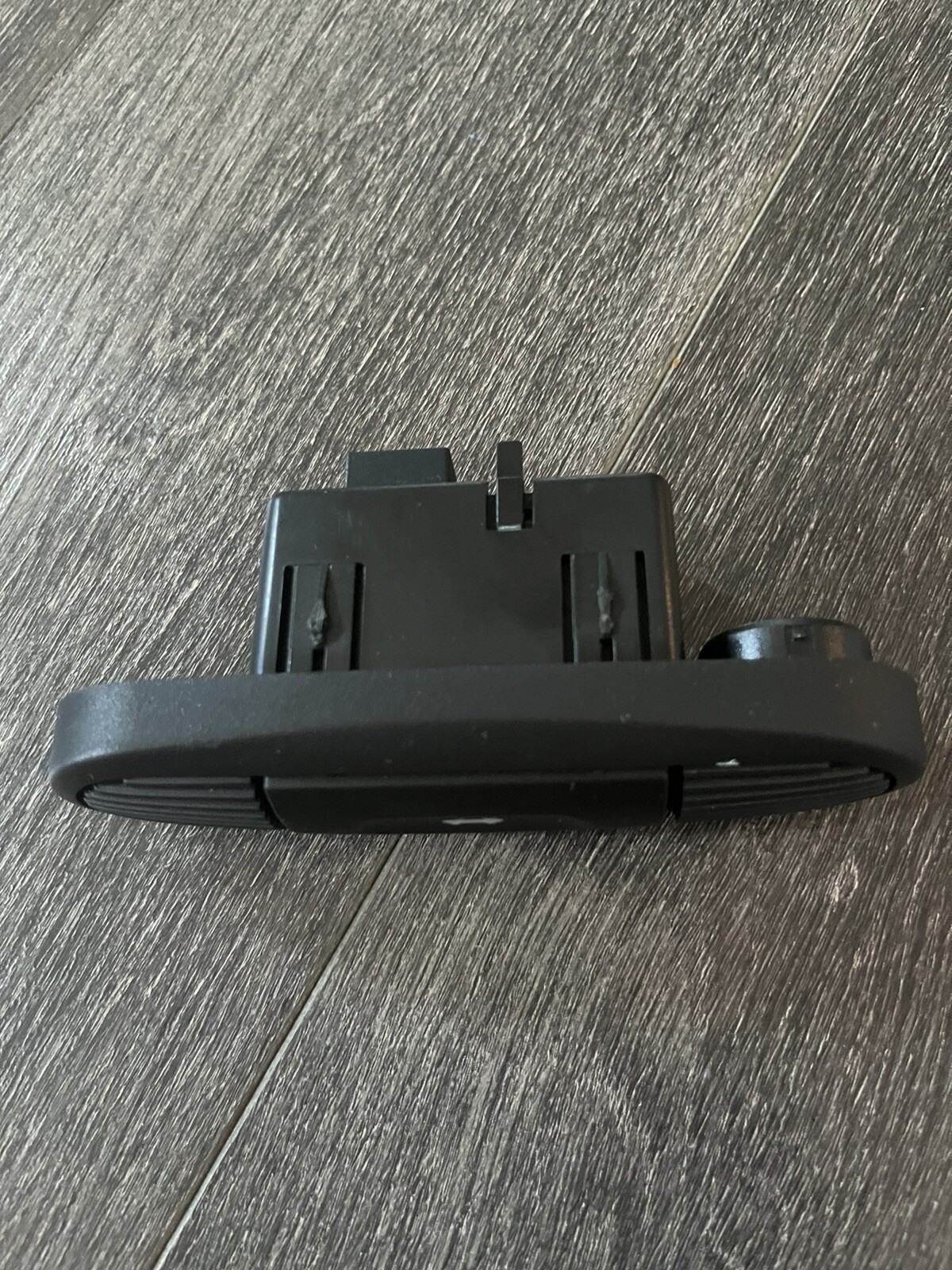 9803 Jaguar XJ8 XJR VDP X308 Dashboard Trunk Boot Release Switch