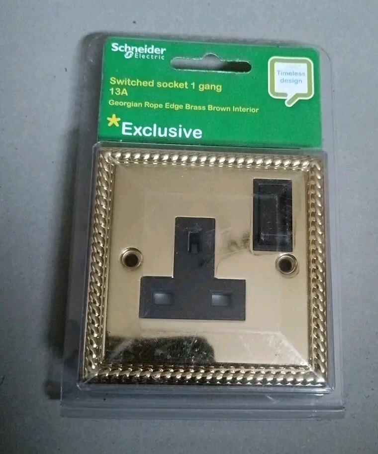 Schneider Exclusive Decorative - 1 Gang switched socket - 13 A - 230 V