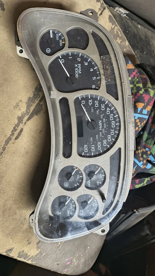 Cuadro de instrumentos Yukon Sierra 15190824 GMC 2004 Chevy Silverado OEM H106 Foto 4 de 4