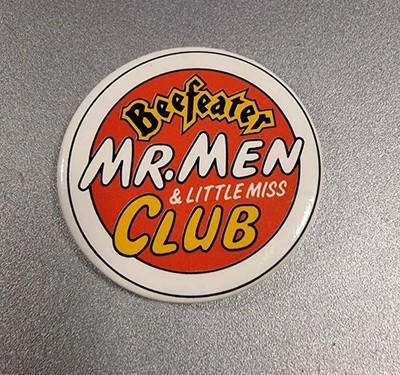 Beefeater Steakhäuser Mr Men & Little Miss Club. Vintage Button Anstecker. 90er Jahre