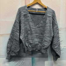 Free People M Grey V-neck Oversized Cropped Sweater Boho Chic Preppy Retro Artsy