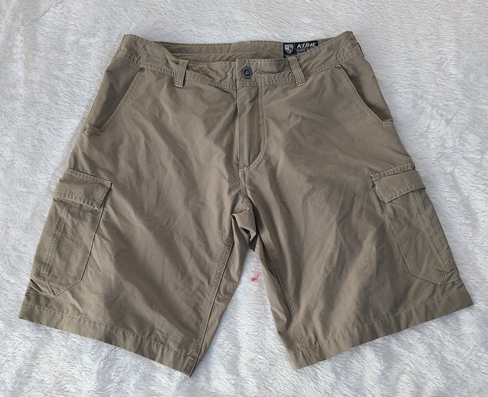 Kuhl Shorts Mens 34 Khaki Stretch Nylon Cargo Hiking Outdoor Utility Snap Pocket