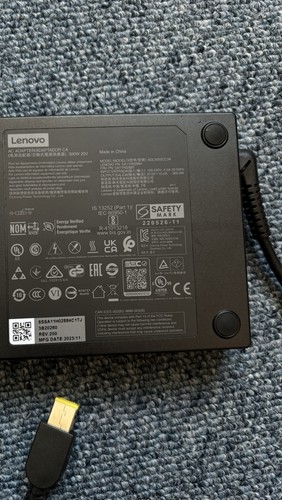 Lenovo Legion Pro 5 Neu 32 GB RAM, i7-14700HX, 1 TB SSD, RTX 4060, Win11 Home - Bild 17 von 19