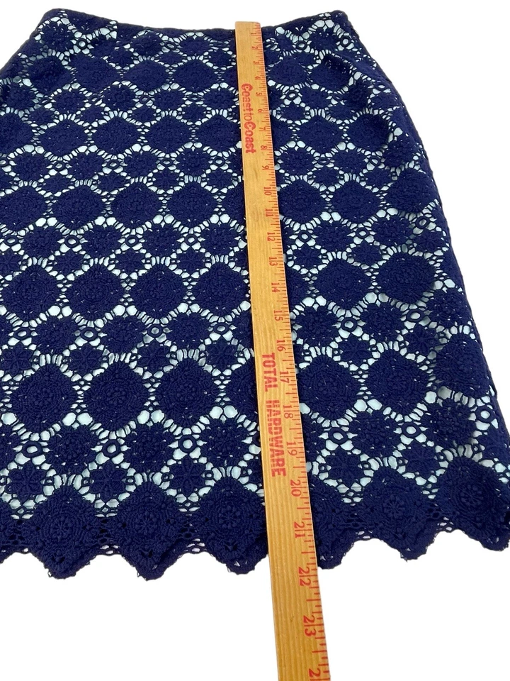 Falda Lápiz VINCE CAMUTO Crochet Encaje Azul Oscuro Talla 4 Verde Menta Forrada Corta Foto 2 de 4