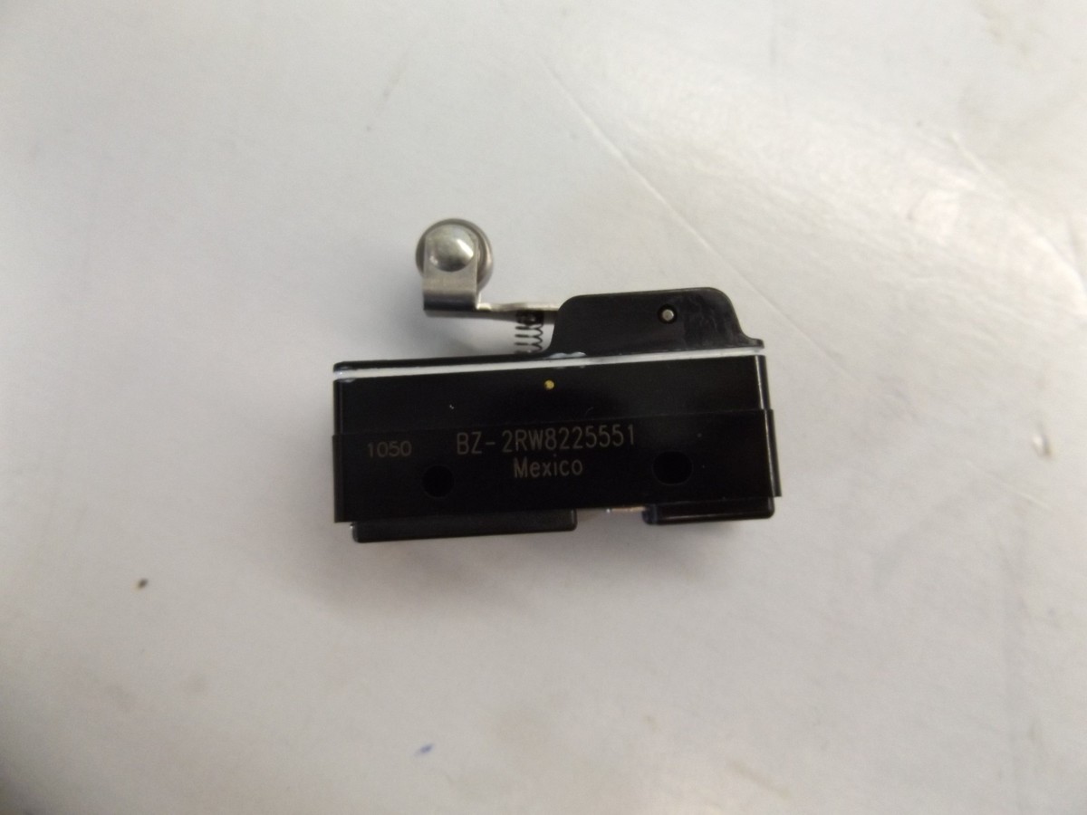 HONEYWELL BZ-2RW8225551 Large Basic Switch 15A SPDT Short Roller