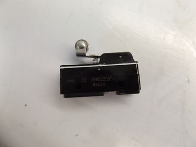 HONEYWELL BZ-2RW8225551 Large Basic Switch 15A SPDT Short Roller Lever