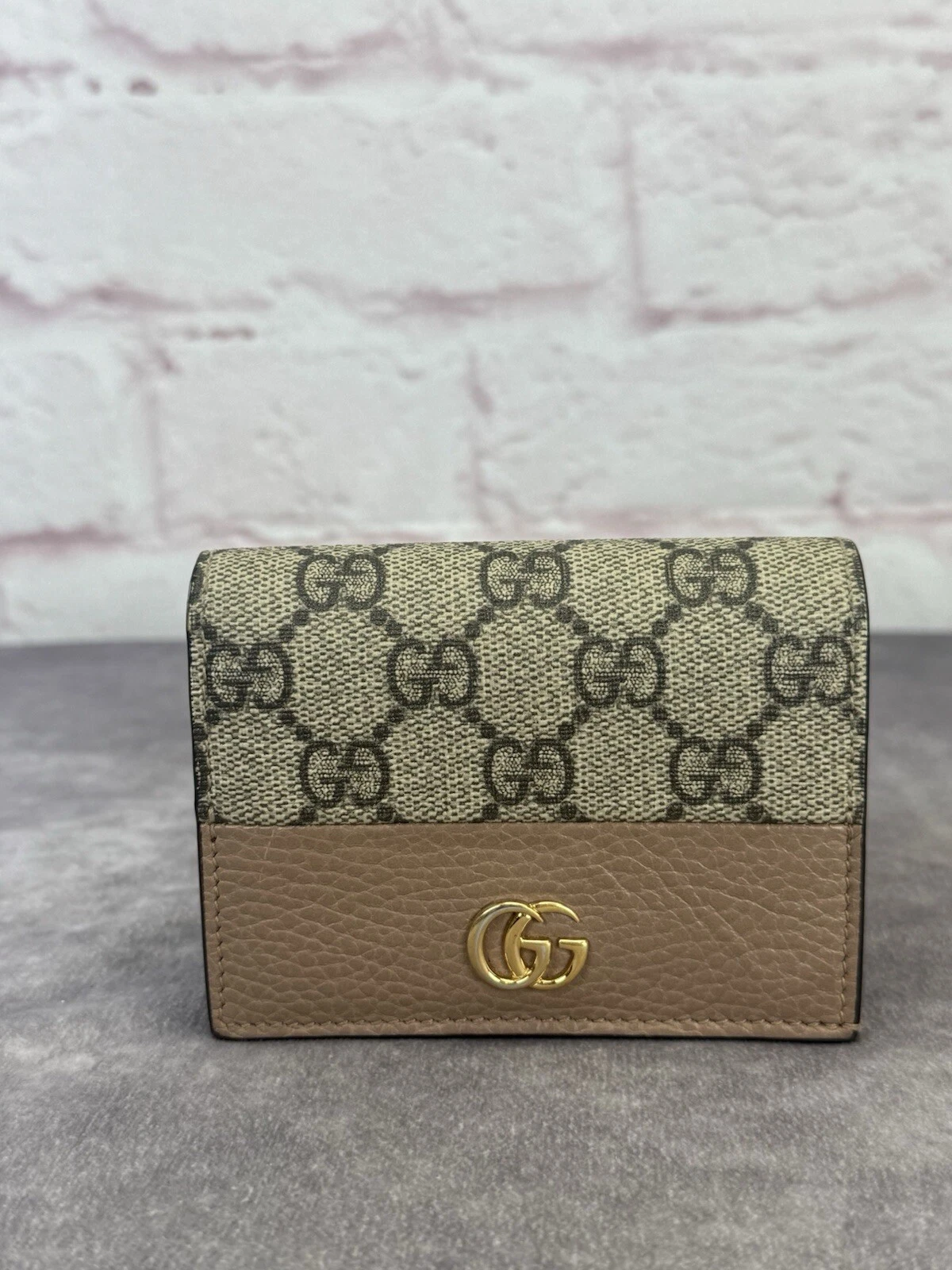 Porte cartes Gucci beige GG Marmont Supreme à deux volets
