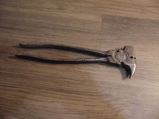 Antique Early Diamond Calk & Horseshoe Duluth Fencing Fence Farm Pliers USA Tool