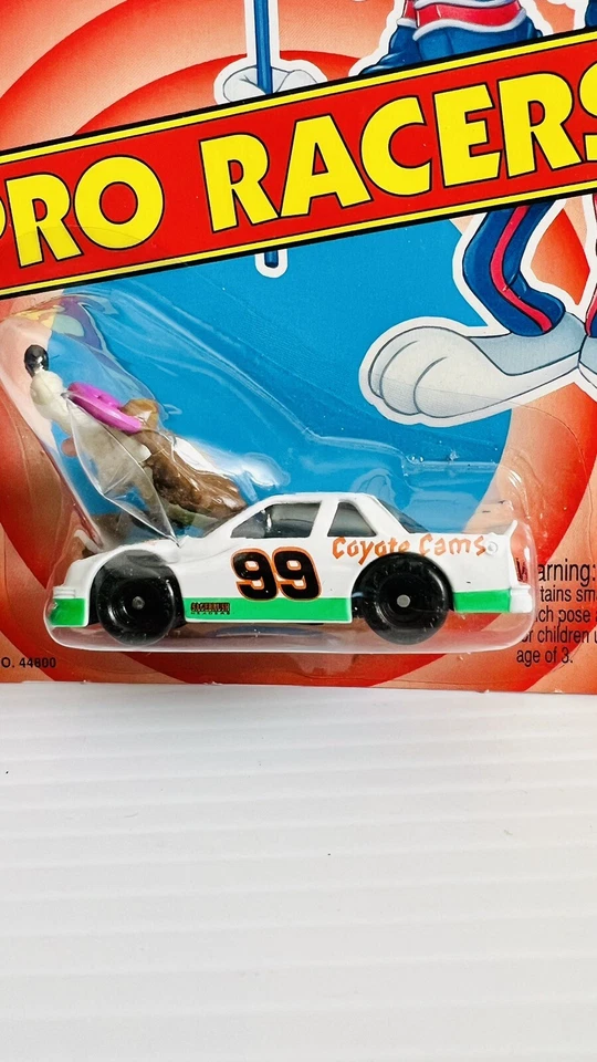 Matchbox Looney Tunes Pro Racers Coyote & Road Runner Lot of 2 - Image 3 of 4