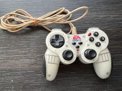 EA Sports Controller / Gamepad PC USB   Gebraucht