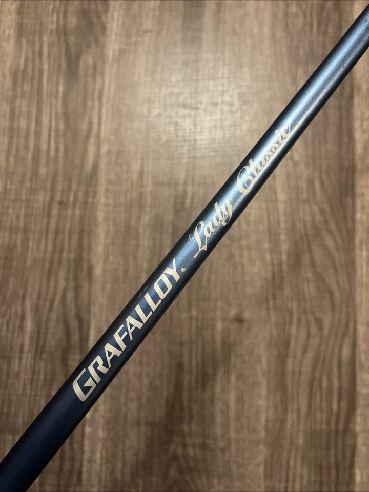 LADIES GOLFSMITH Driver Grafalloy Lady Classic Graphite Blue Shaft. - Image 4 of 4