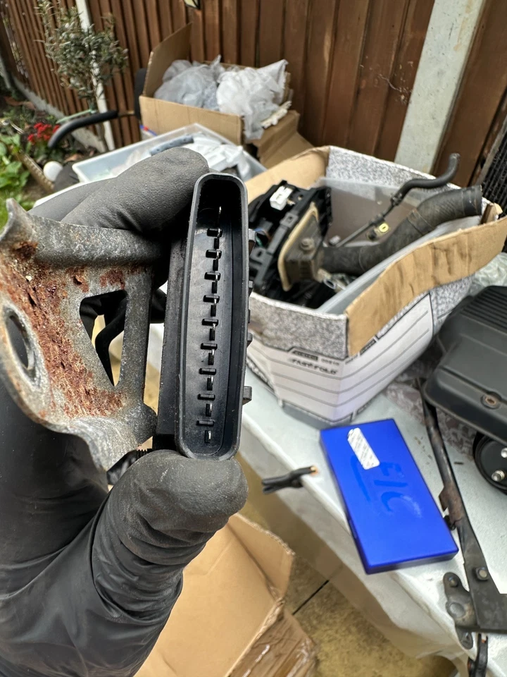 2JZ Coils (90919-02216) + Ignitor (89621 30030) USED WORKING | from IS300 2002 - Image 4 of 4