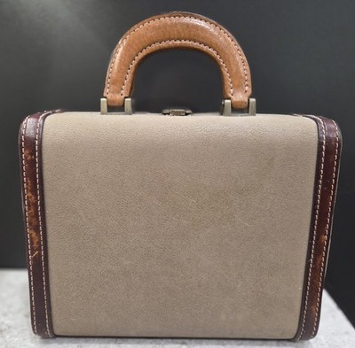 Vintage Giovanni Travel Case ~ Real Classic Style ~ Natural Lifestyle ~ Leather