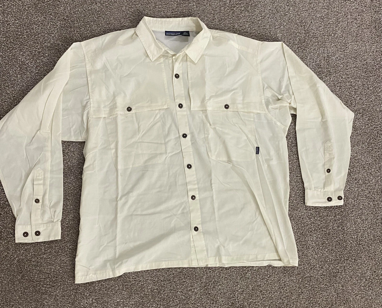 Patagonia Shirt Men XXL White Fishing Hiking Outdoor Trails Long Sleeve Flaw